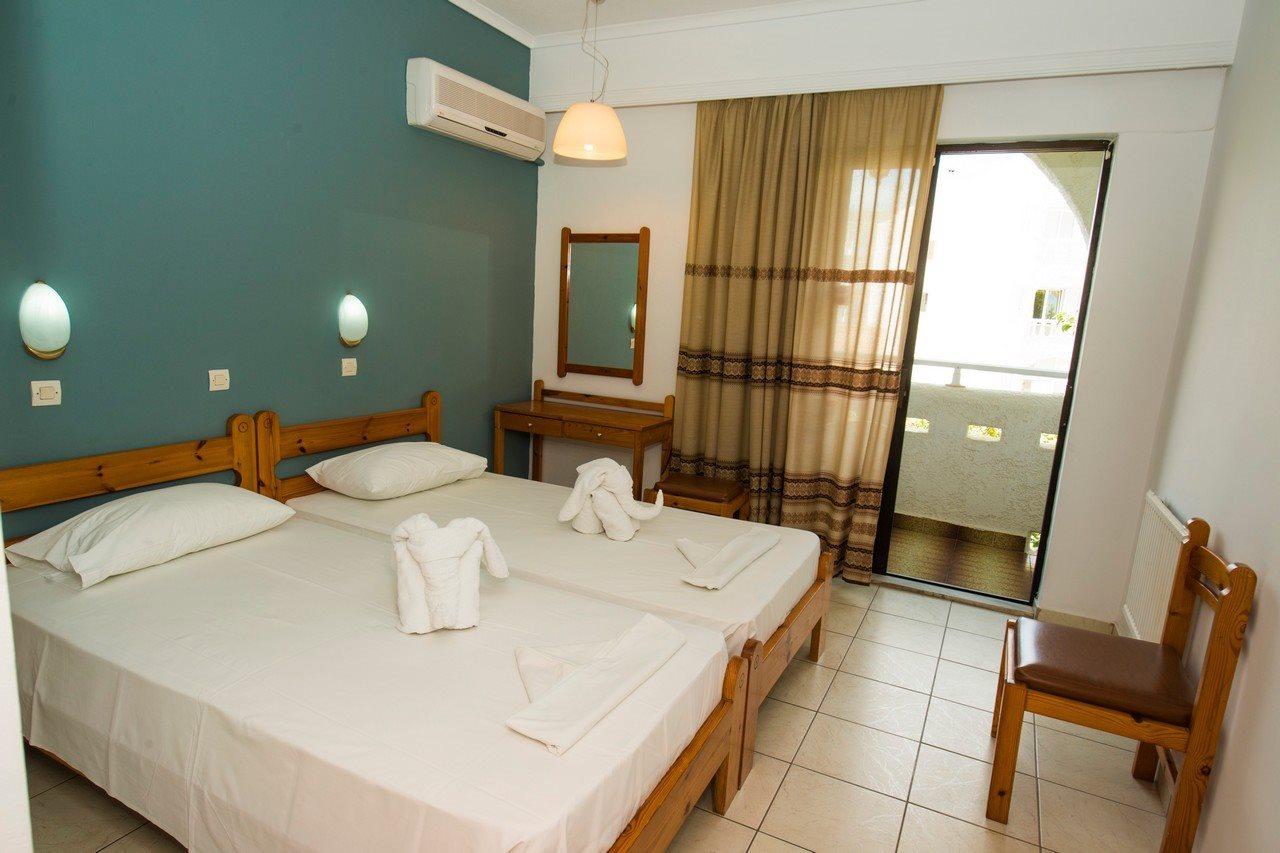 International Hotel คอสทาวน์ ภายนอก รูปภาพ